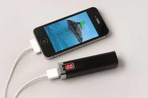 MSC power stick charging iPhone 4s MSC power stick charging iPhone 4s