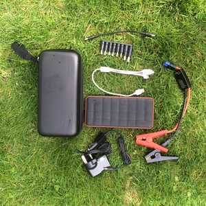 MSC Overland + car jumper MSC Overland + Universal power bank