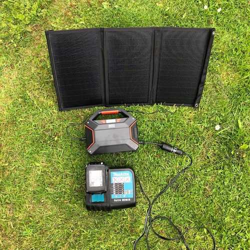 MSC QC 42Ah 155Wh, 30W solar & Makita 12V battery Charger MSC QC 42Ah 155Wh, 30W solar & Makita 12V battery Charger