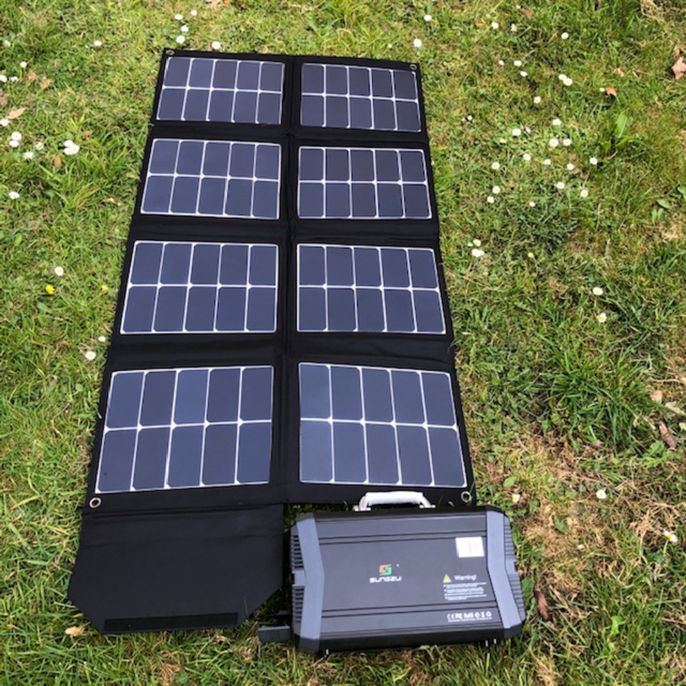 MSC 130W 5v/12v/19v SunPower Folding Solar charger